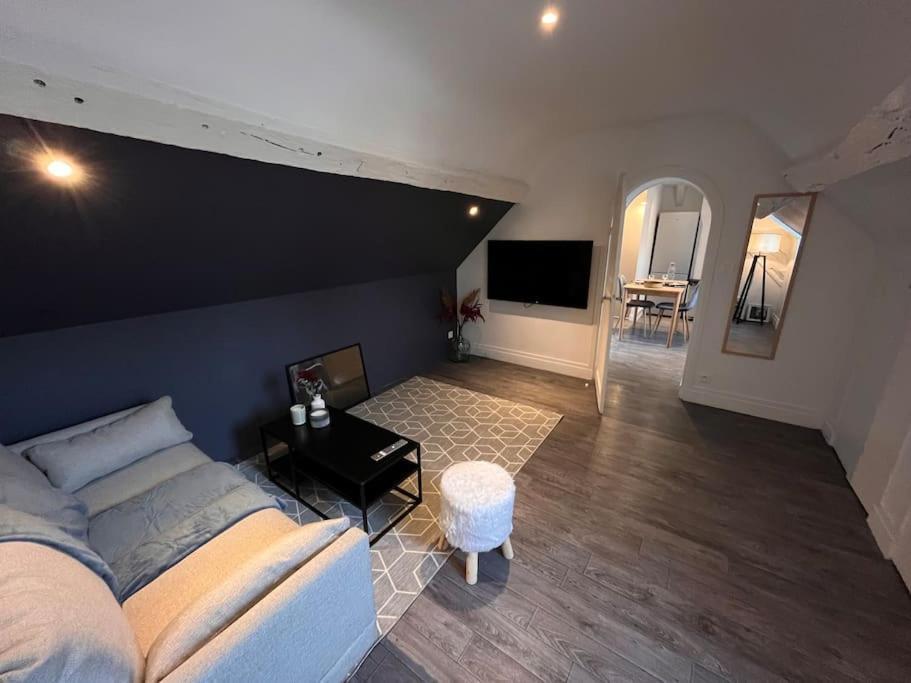 Appartement Avec Terrasse En Plein Coeur De Vernon Vernon (Eure) Exterior foto