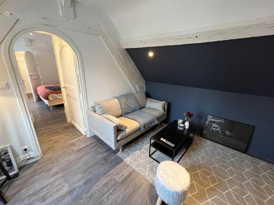Appartement Avec Terrasse En Plein Coeur De Vernon Vernon (Eure) Exterior foto