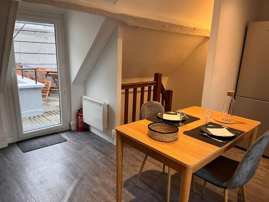 Appartement Avec Terrasse En Plein Coeur De Vernon Vernon (Eure) Exterior foto